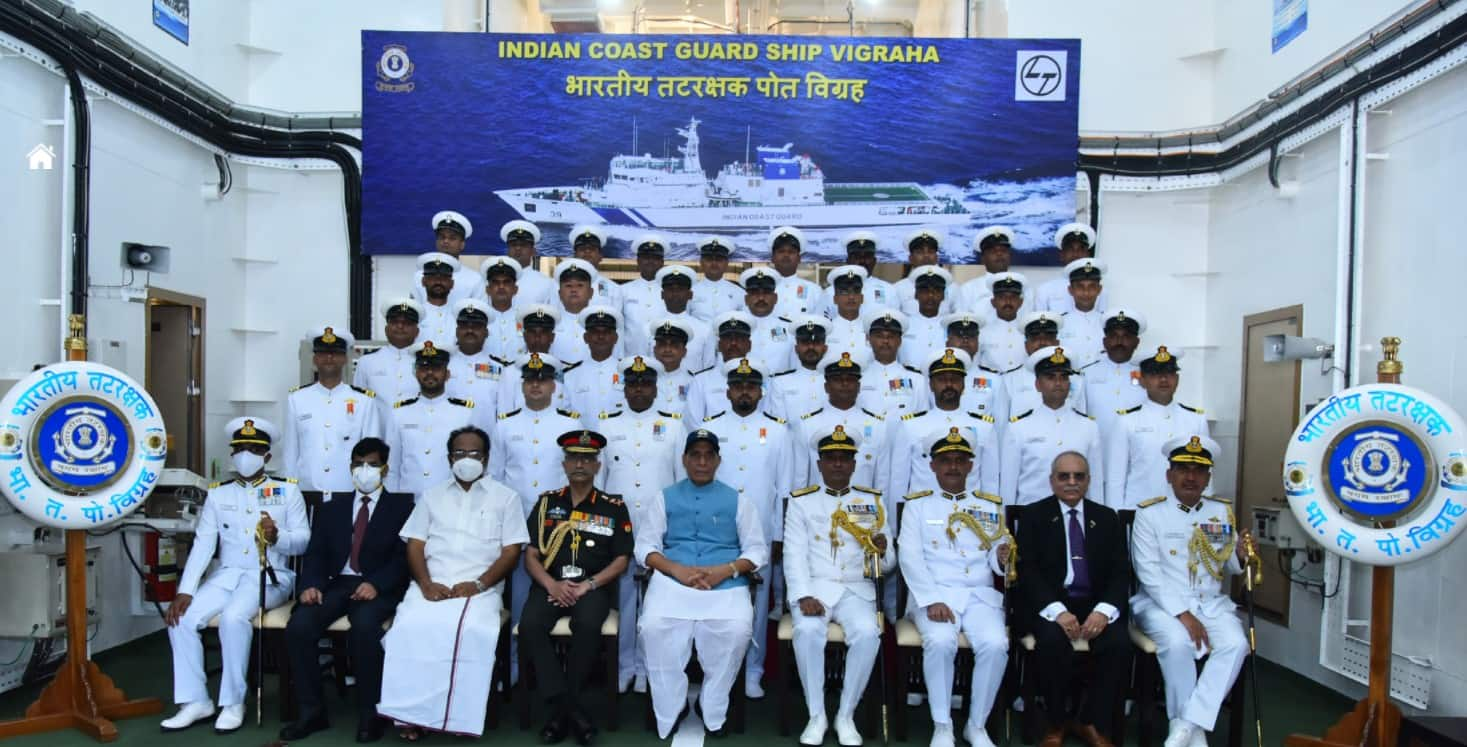 Rajnath Singh  with the Crew of Indian Coast Guard Ship 'Vigraha' 