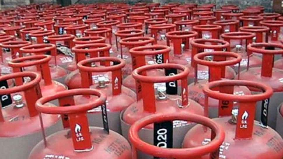 Cooking gas gets costlier by Rs 25 from today, one 14.2 kg LPG cylinder to cost Rs 884.50 in Delhi