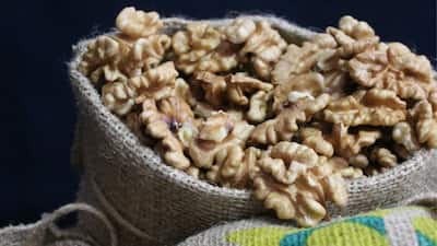 Walnuts are good for your brain