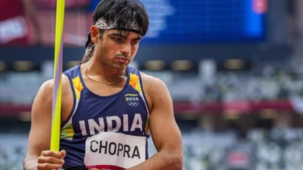 Neeraj Chopra avoids repeat of Arshad Nadeem controversy, answers ‘aapke question se mera mann bhar gaya’ - WATCH