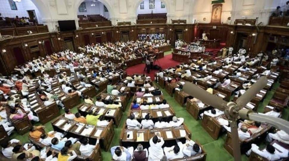 Samajwadi Party MLA demands &#039;Namaz Room&#039; in Uttar Pradesh Assembly building