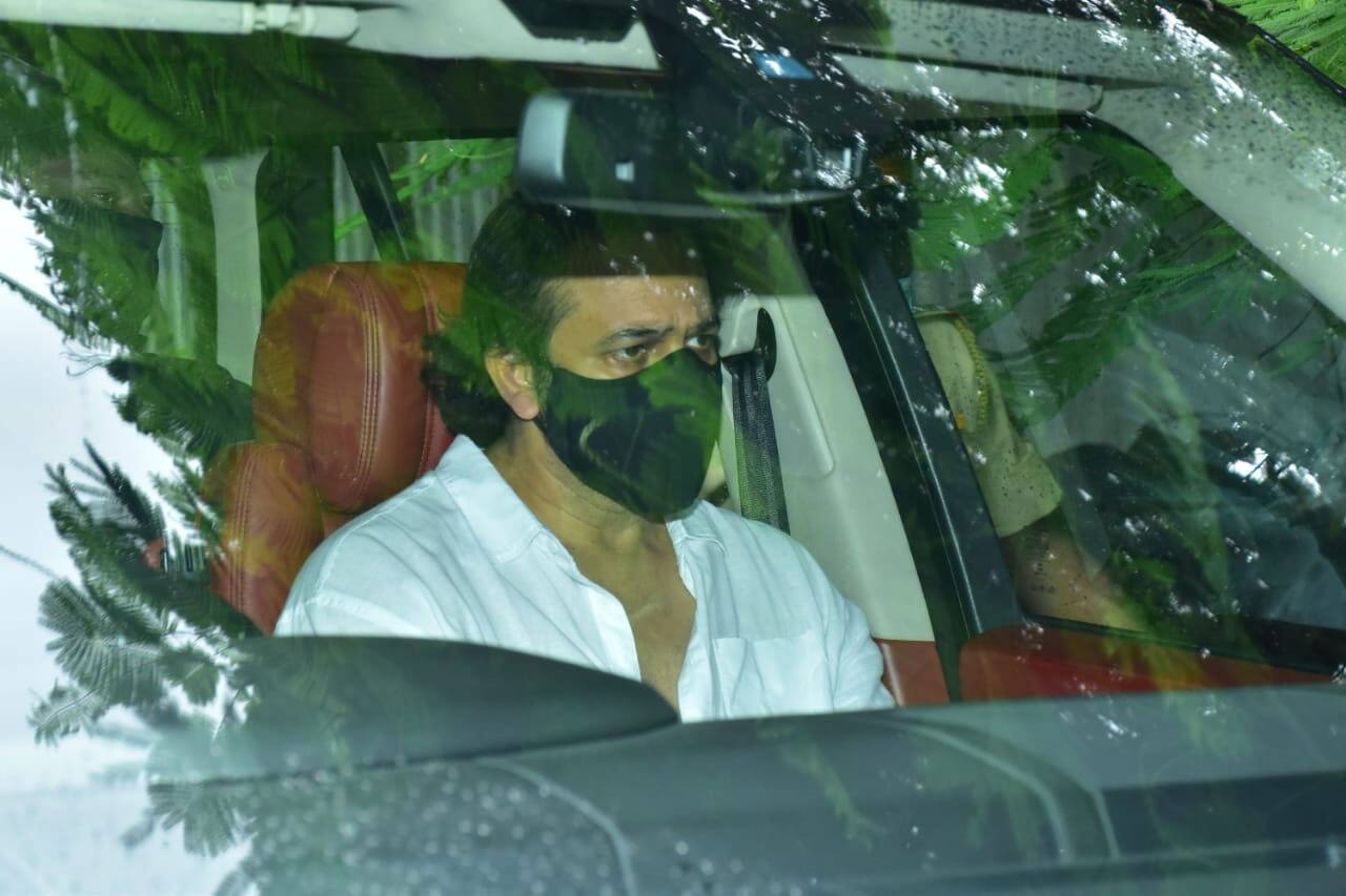 Filmmaker Rohit Shetty at Akshay Kumar's mother's funeral