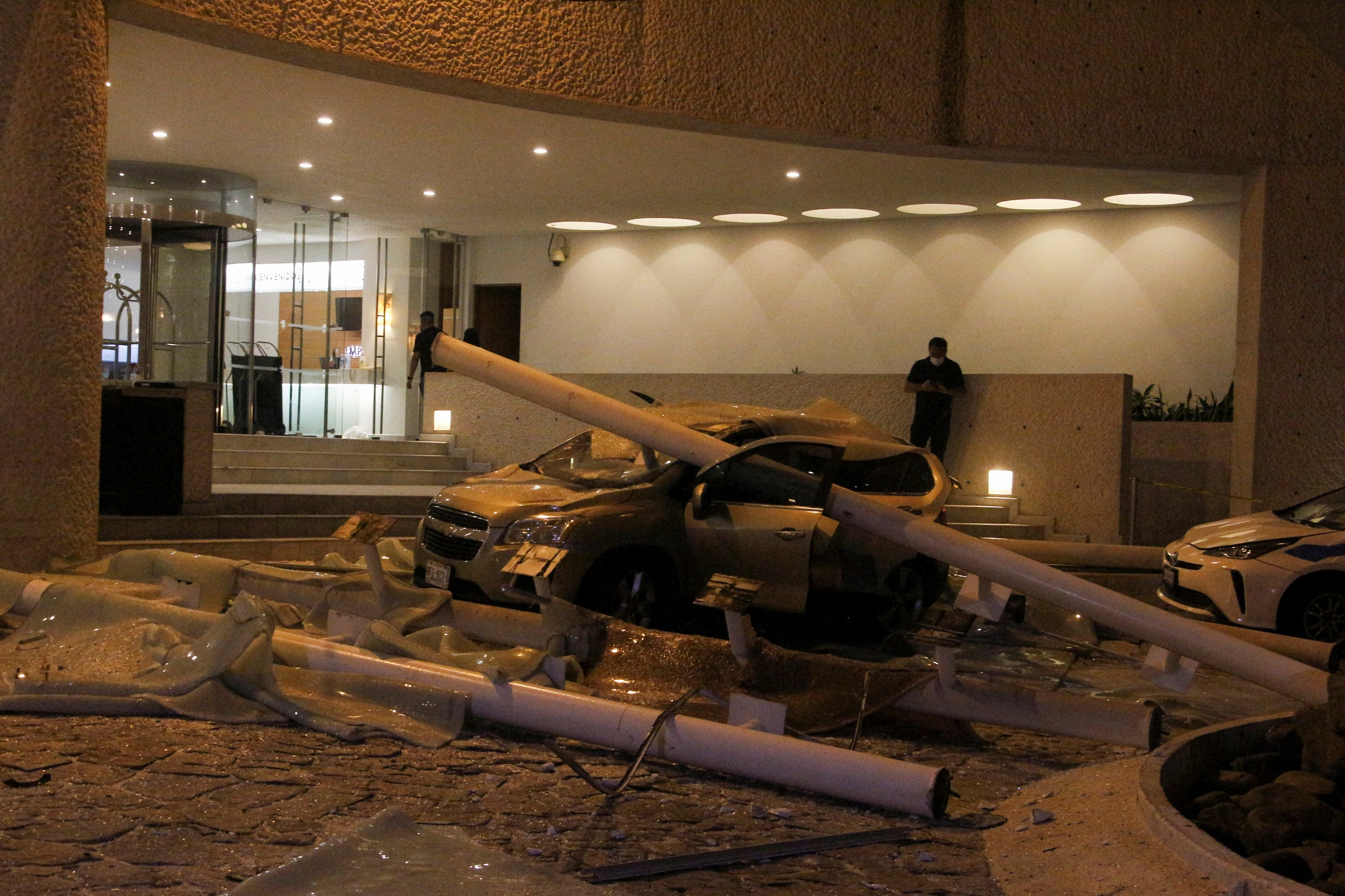 Quake causes wide-spread destruction