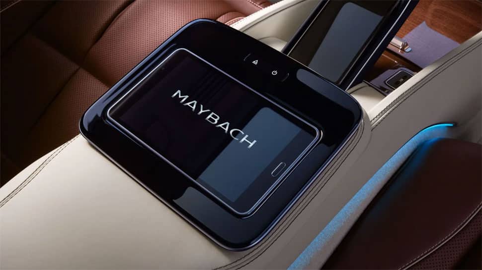 Mercedes-Maybach GLS 600 MBUX rear tablet