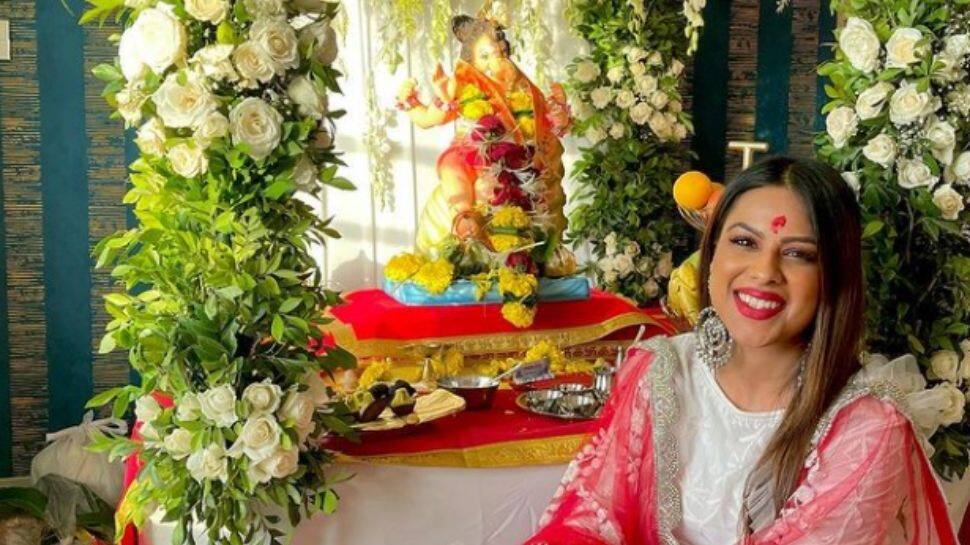 Nia Sharma elated to welcome Ganpati Bappa to her home, shares pics in traditional attire!