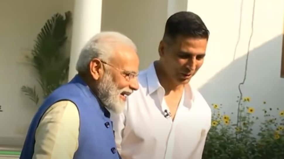 Preserve her legacy: PM Narendra Modi writes heartfelt letter to Akshay Kumar after his mother's demise