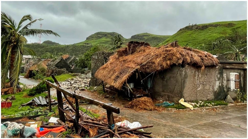 Strong typhoon Chanthu causes power cut, floods in Philippines