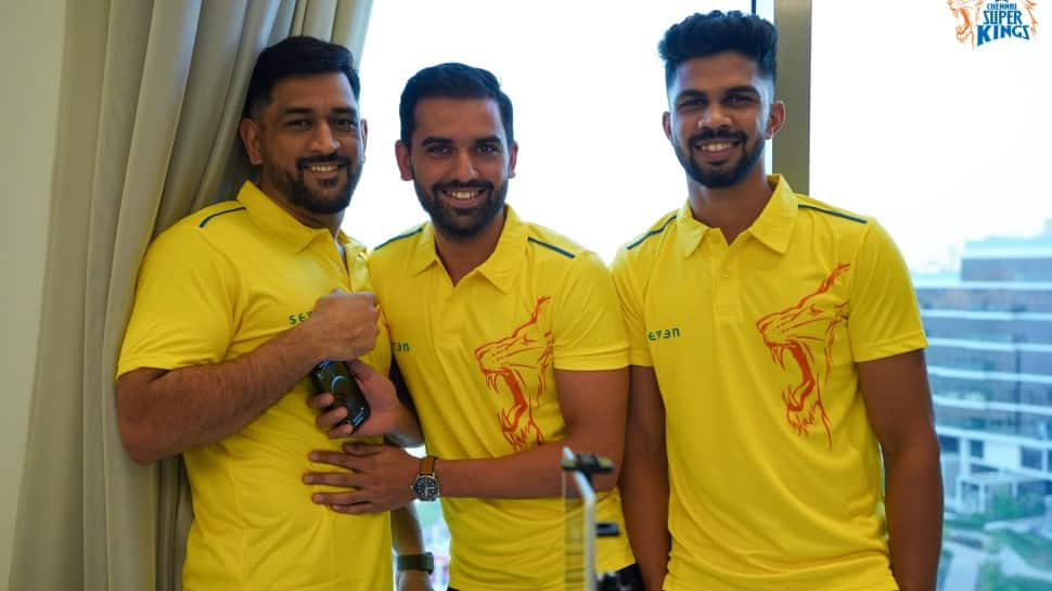 Chennai Super Kings skipper MS Dhoni with teammates Deepak Chahar (centre) and Ruturaj Gaekwad in the UAE. (Photo: CSK)