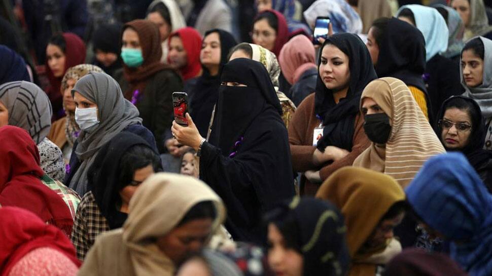 Afghan women protest against Taliban's diktats