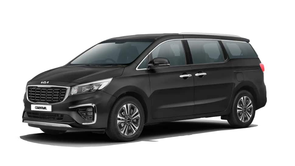 Kia launches updated Carnival with price starting at Rs 24.95 lakh: Check features, specs