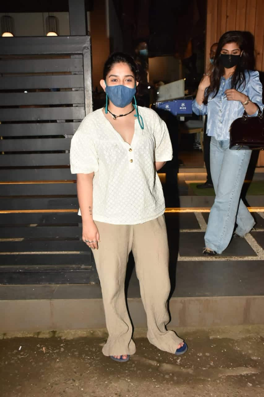 Aamir Khan-Ira Khan dinner outing in Mumbai