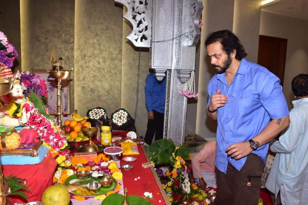 Rohit Shetty prays to Lord Ganesha