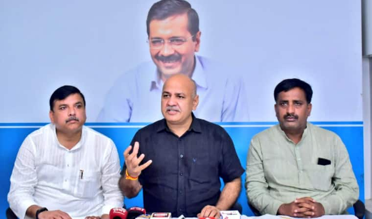 People of Uttar Pradesh will get 24 hours electricity without power cut, promises Manish Sisodia if AAP govt formed