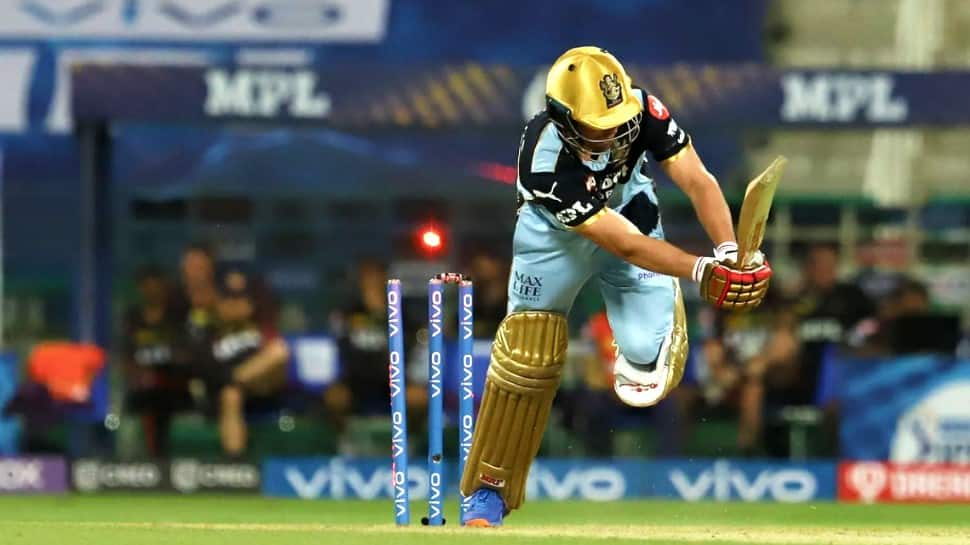 Watch: RCB’s AB de Villiers bowled for golden duck by Andre Russell of KKR in IPL 2021 clash