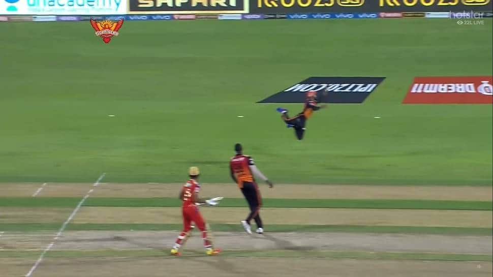 IPL 2021 SRH vs PBKS: &#039;Super sub&#039; Jagadeesha Suchith stuns Deepak Hooda with one-handed stunner - watch video