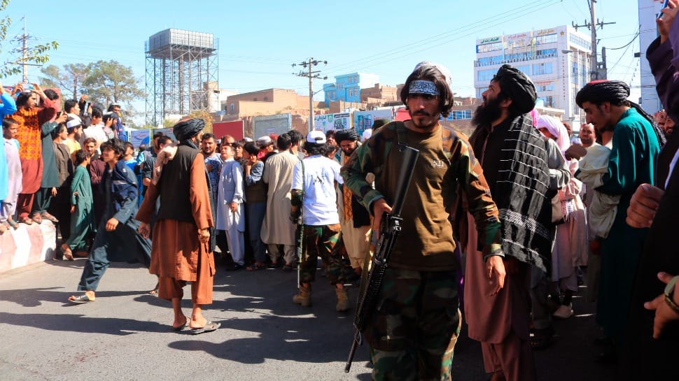 Taliban kill four alleged kidnappers in Herat, hang their bodies up in public