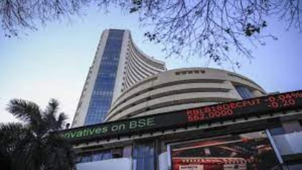 Sensex ends above 60,000 mark, Nifty tick higher to fresh records