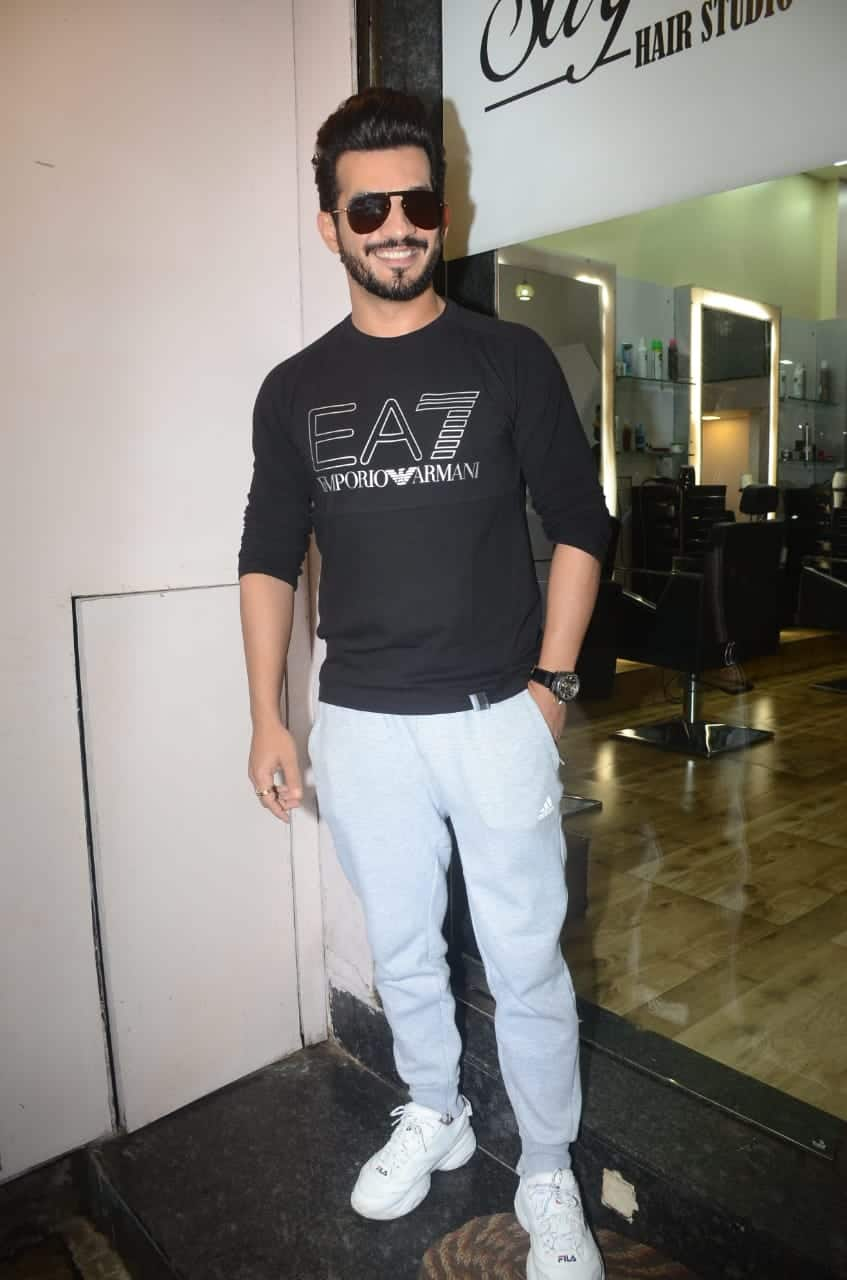 Arjun Bijlani spotted outside salon in Mumbai