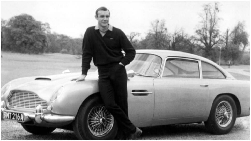  Sean Connery brought Bond's amazing style to the forefront with Goldfinger (1964)