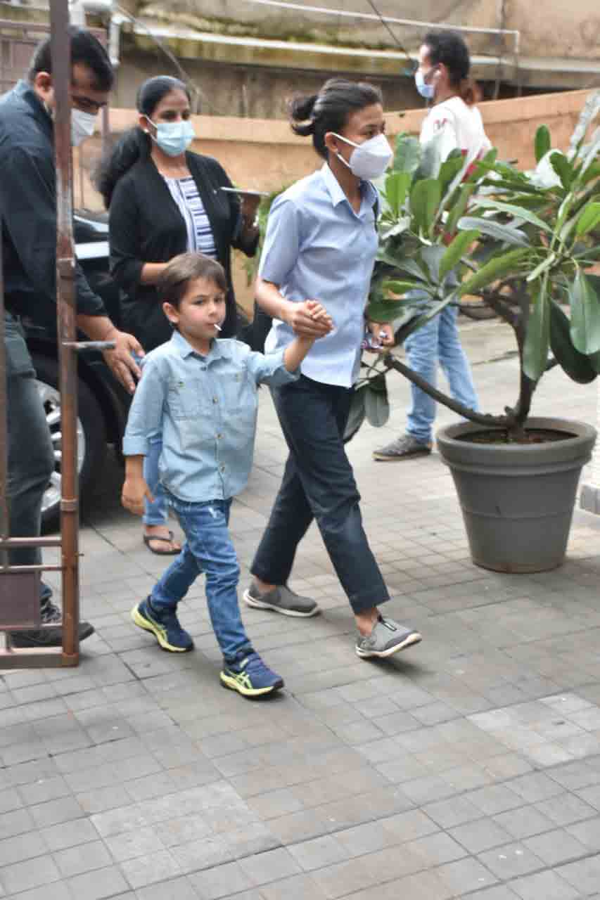 Taimur Ali Khan spotted with lollipop in mouth