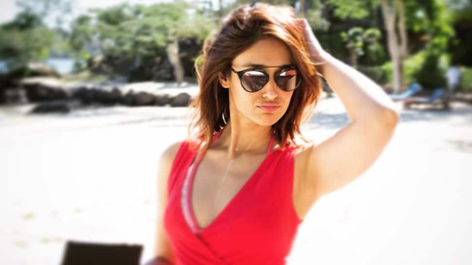 Ileana D&#039;Cruz&#039;s cosy bedroom selfie goes viral!