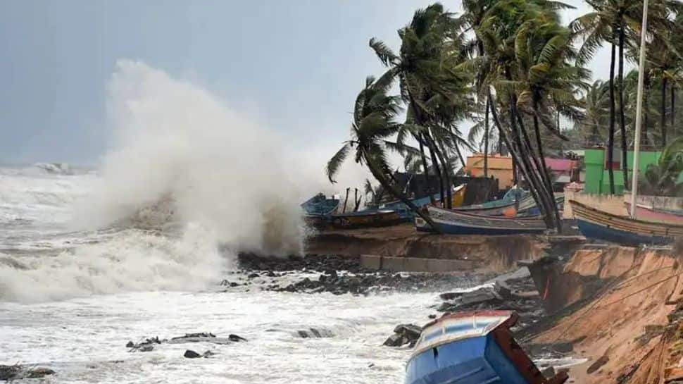 IMD&#039;s weather alert: 7 states to get heavy rainfall till October 4 as Cyclone Shaheen intensifies