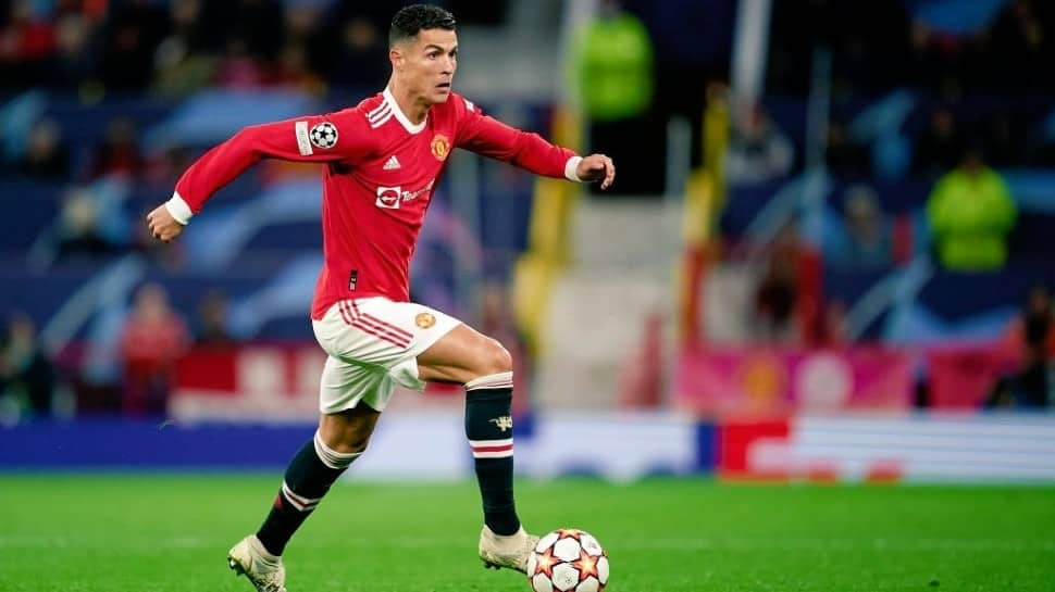 Cristiano Ronaldo should have started for Manchester United against Everton, says Alex Ferguson