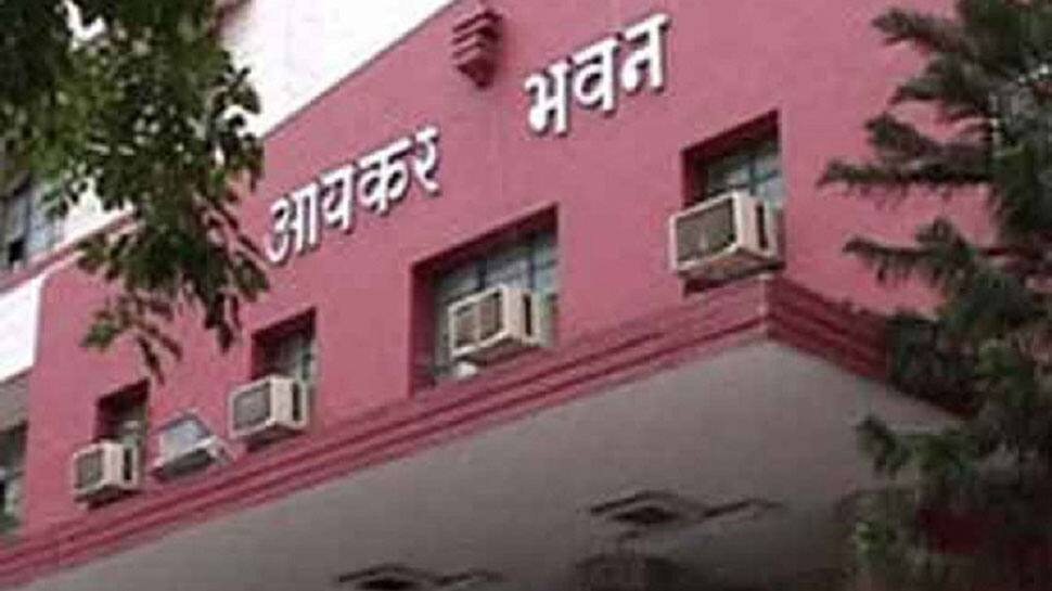 I-T officials raid residence of sugar mill Directors in Maharashtra