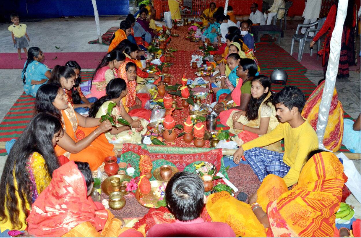 Devi puja at a Ranchi temple on Day 1 of Navratri 2021