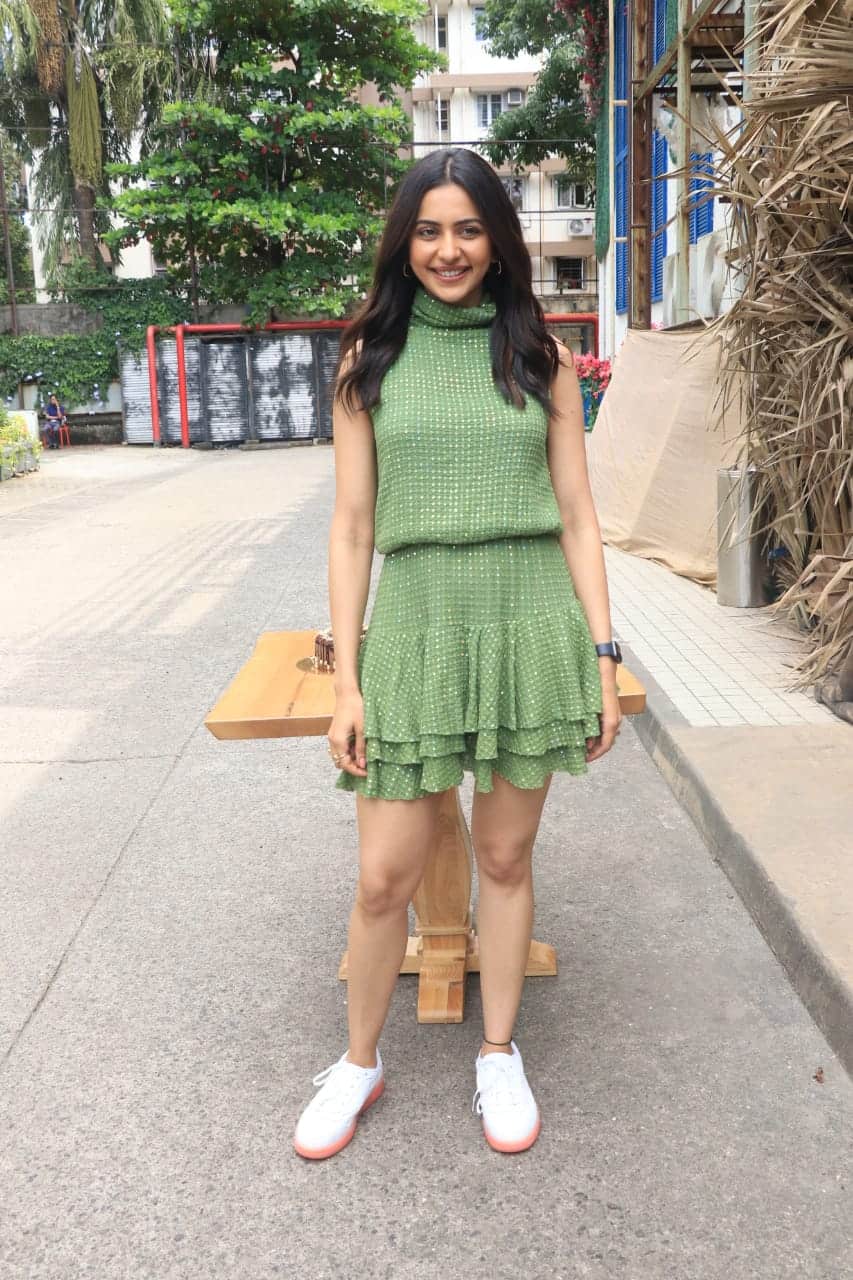 green emerald velvet dress Rakul Preet Singh in Lumiere Green sequins lehenga – Sawan Gandhi Online  Store main image 1
