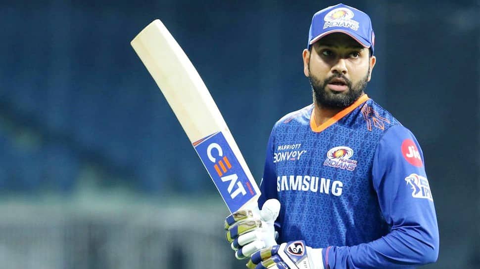 Mumbai Indian captain and India vice-captain Rohit Sharma is third on the list with a salary of Rs 15 crore. (Source: Twitter)