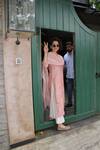 Kangana Ranaut looks pretty in a pastel pink kurta