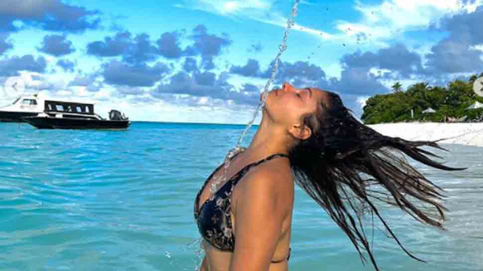 Rubina Dilaik goes bold as she flips her hair in sexy black tie-up bikini, sets internet on fire