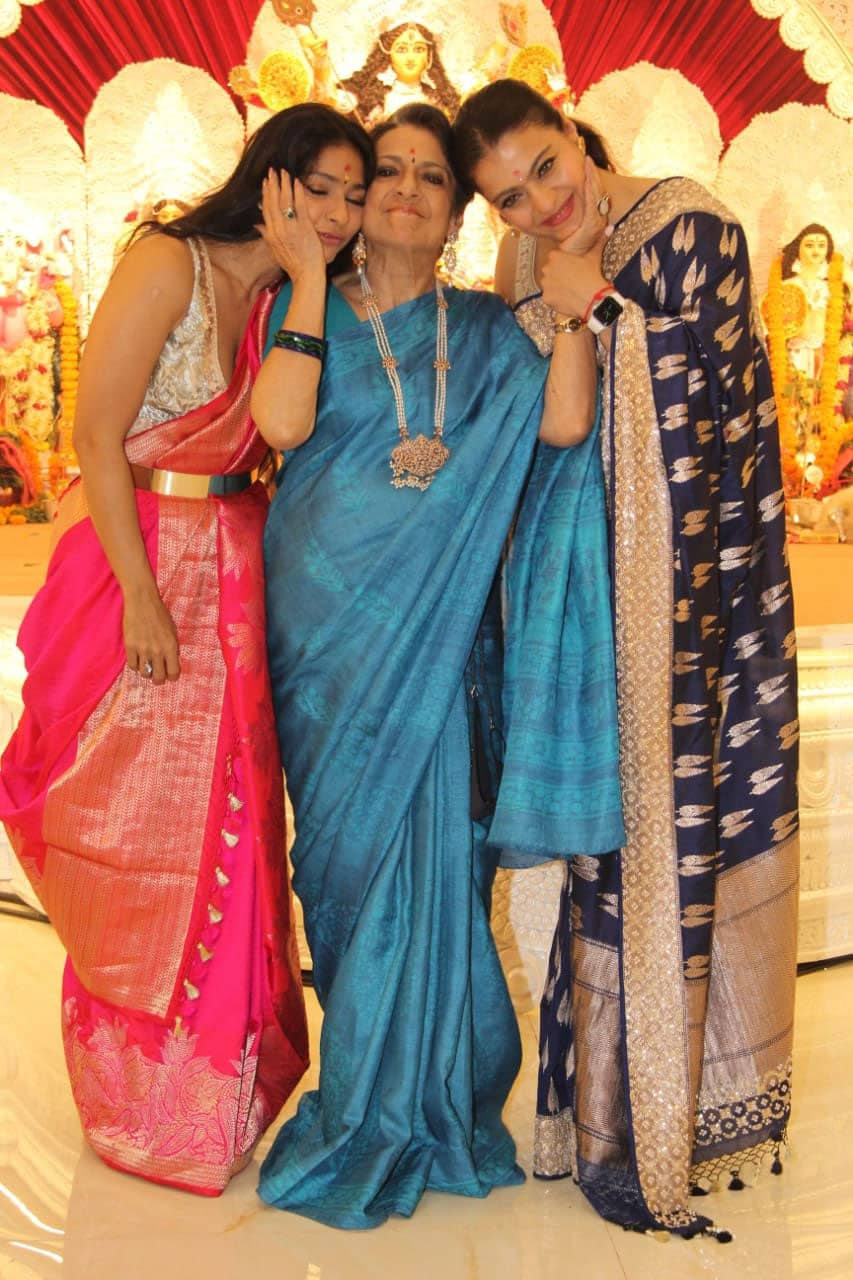 Image of Indian mother and daughter celebrating diwali  festival-EA520752-Picxy