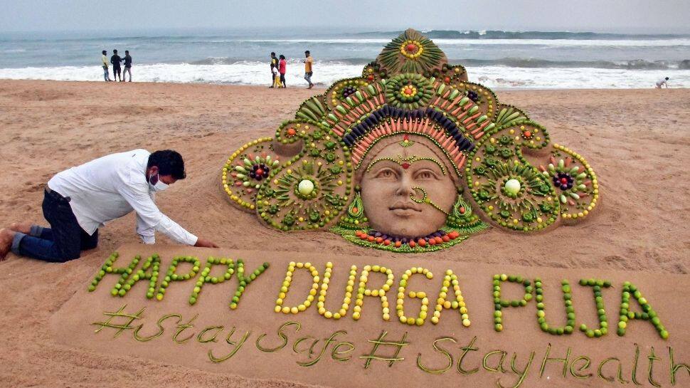 Sand artist Sudarshan Pattnaik's tribute to Maa Durga