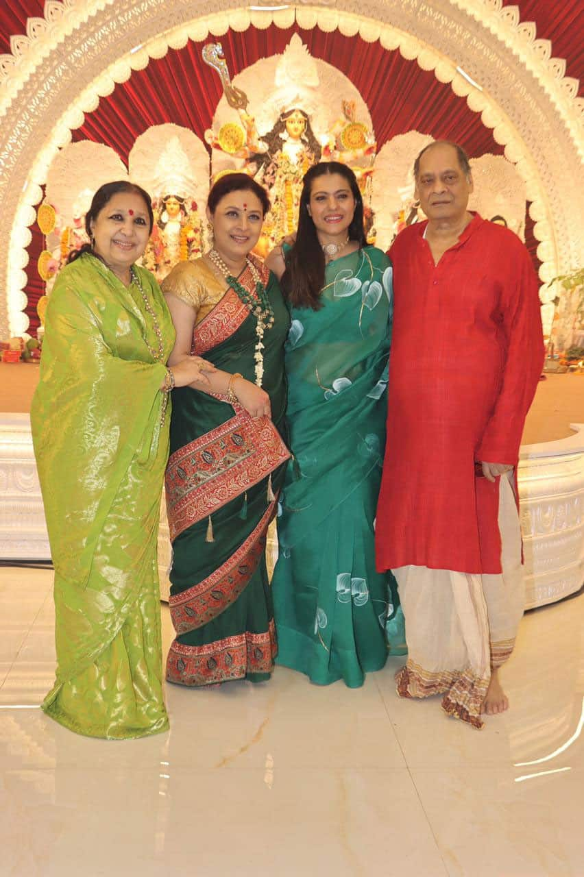 Kajol poses with fam jam at Maha Navami 2021 celebrations