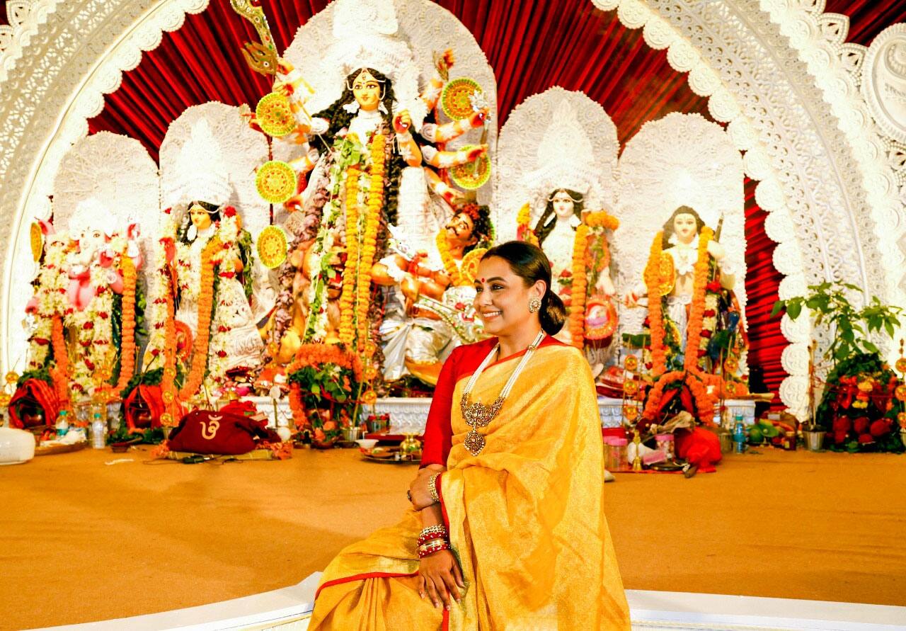 Rani Mukerji stuns in yellow saree for Durga Puja 2021 festivity