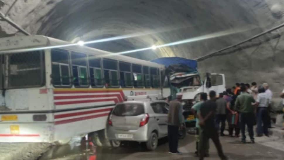 Himachal Pradesh: One dead, 14 wounded in bus-truck collision inside Aut tunnel