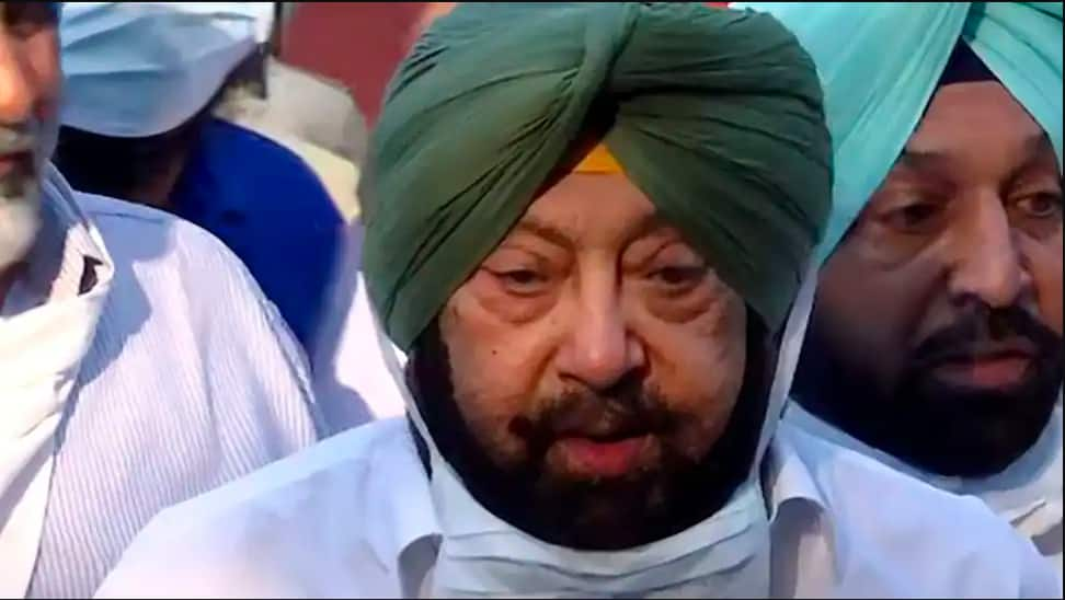 Navjot Singh Sidhu, Pargat Singh cook up ridiculous stories for cheap publicity: Amarinder Singh