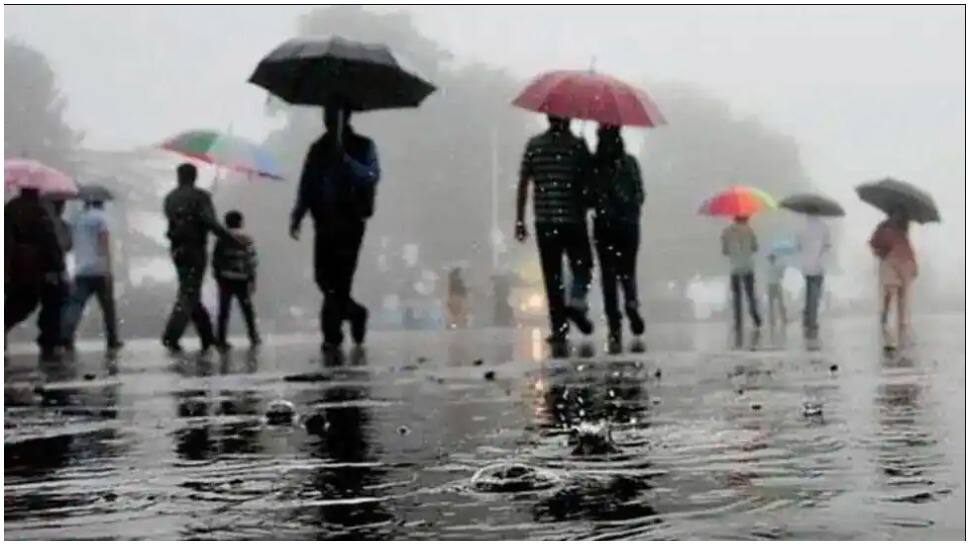 Delhi continues to receive heavy rainfall