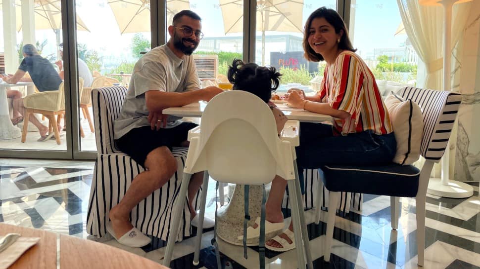 India vs Australia T20 World Cup 2021 warm-up: Virat Kohli enjoys meal with Anushka Sharma and daughter Vamika after quarantine