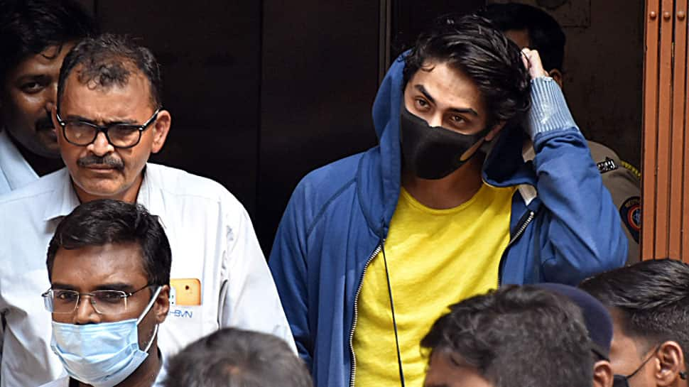 Shah Rukh Khan&#039;s son Aryan Khan denied bail in drugs case, Bollywood calls it &#039;outragerous&#039;!