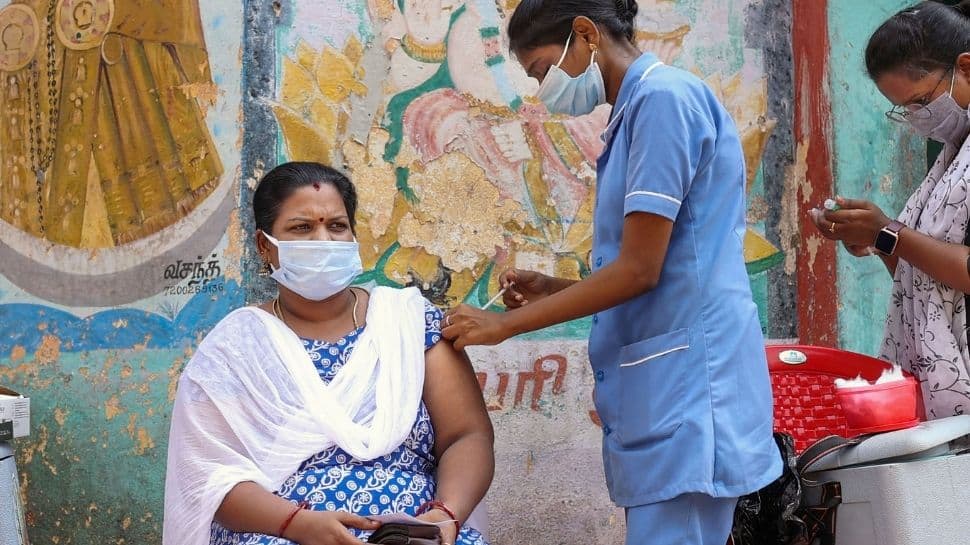 As India nears 100-crore jabs landmark, government urges people to get vaccinated