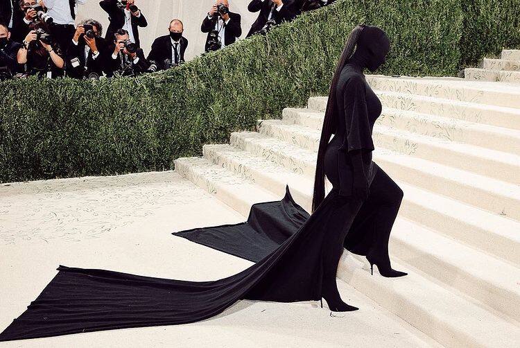 Kim Kardashian unleashed meme fest with her Met Gala look