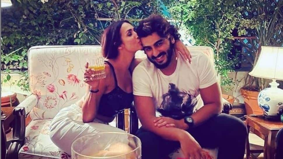 Arjun shares mushy post on girlfriend Malaika’s birthday, Kareena wants photo credits! 