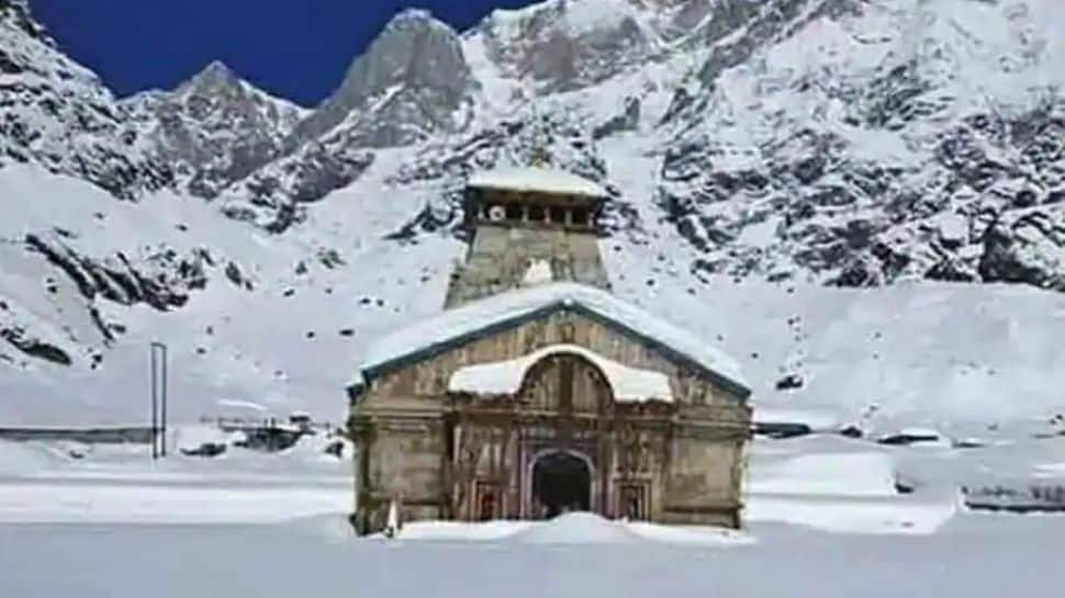 Char Dham Yatra continues amid snowfall