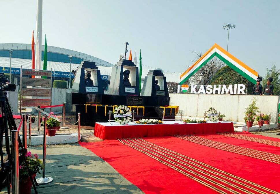 War memorial at Srinagar airport | Defence forces: Best Army GD Coaching in Lucknow, India