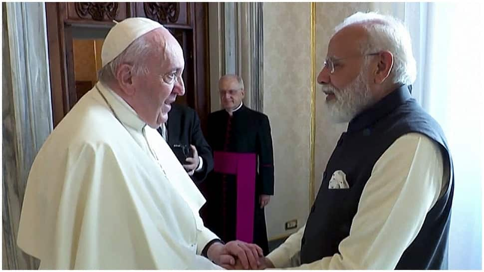 Looking forward to visit India, says Pope Francis on PM Modi&#039;s invitation