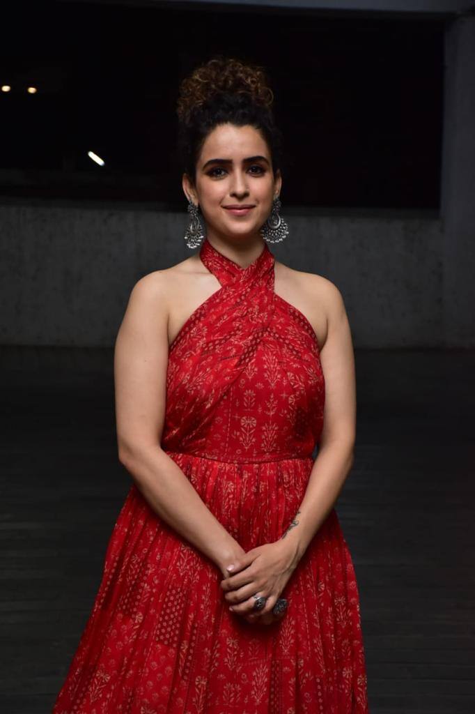 Sanya Malhotra halter neckline adds glamour to the look