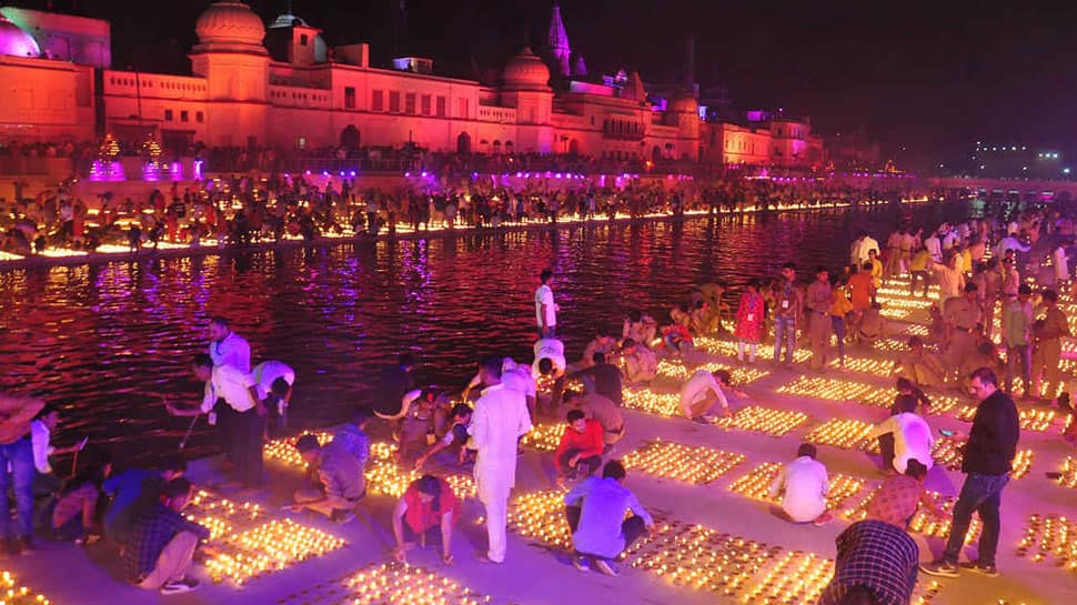  12,000 volunteers for lighting diyas